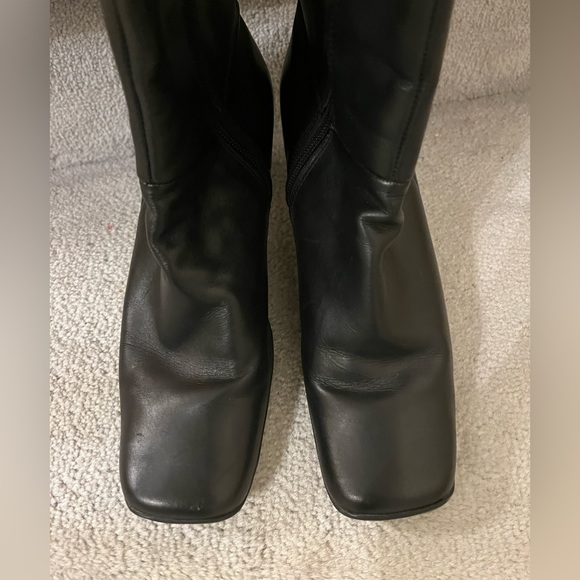 Women’s Kenneth Cole Reaction black boots - Picture 7 of 7